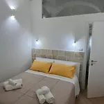 Dimora La *